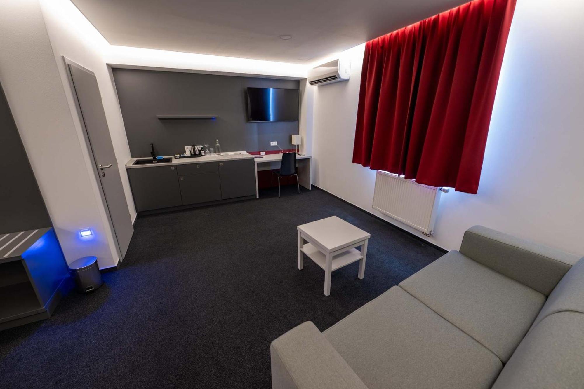 Hotel Villa Eden جيهلافا المظهر الخارجي الصورة
